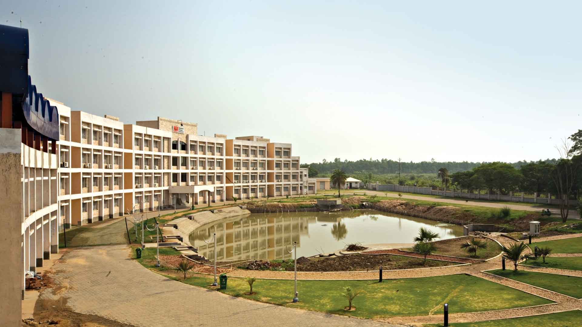 NSHM Institute of Pharmaceutical Technology
